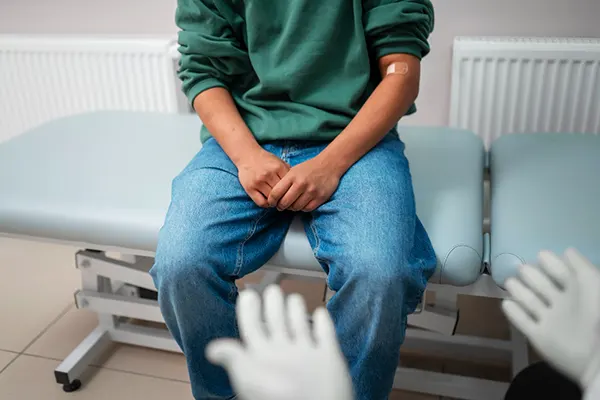 Entender los estudios urológicos genera tranquilidad y confianza cuando existen síntomas urinarios. Te has preguntado: ¿qué es una cistoscopia transuretral​? En este blog guiado por el Dr. Diego Camacho Nieto...